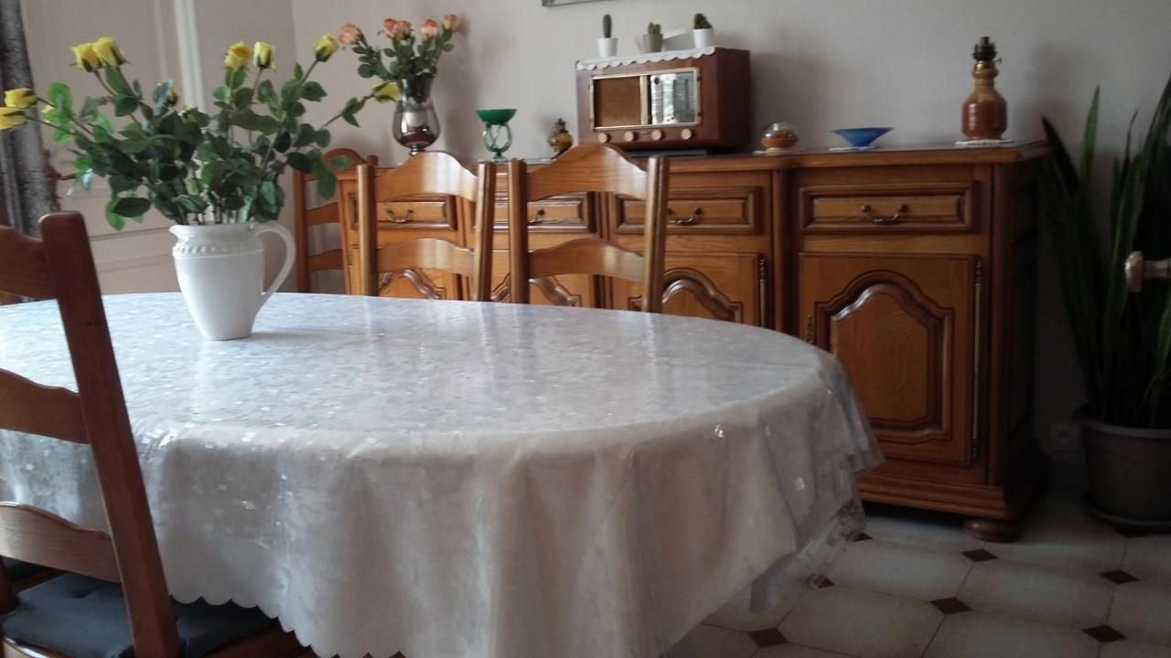 A La Bonne Adresse Bed & Breakfast La Fresnais Exterior photo